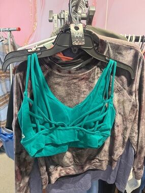 144. buffbunny intimate sports bra L